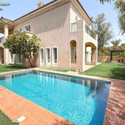 Dubai Marina Retail Space